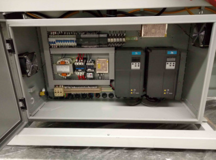 máquina de dobra automática do estribo da barra de aço do CNC de 12mm bidirecional