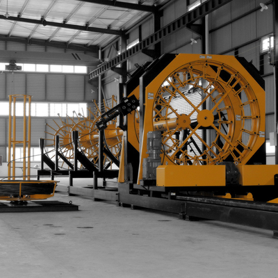 Gaiola da pilha do rolamento de GUTE que faz o soldador do robô do controle do PLC da máquina